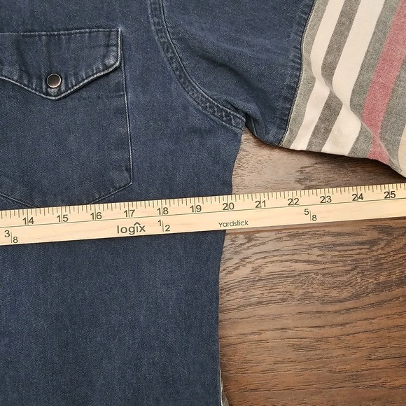 Vintage Wrangler Mens Medium Extra Long Tail Denim Stripe Black Pearl Snap Shirt - Picture 5 of 8